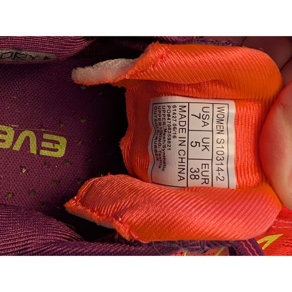 Saucony Zealot ISO 2 Running Shoes - Women’s Size 7 - Berry/Coral/Orange - Picture 7 of 8